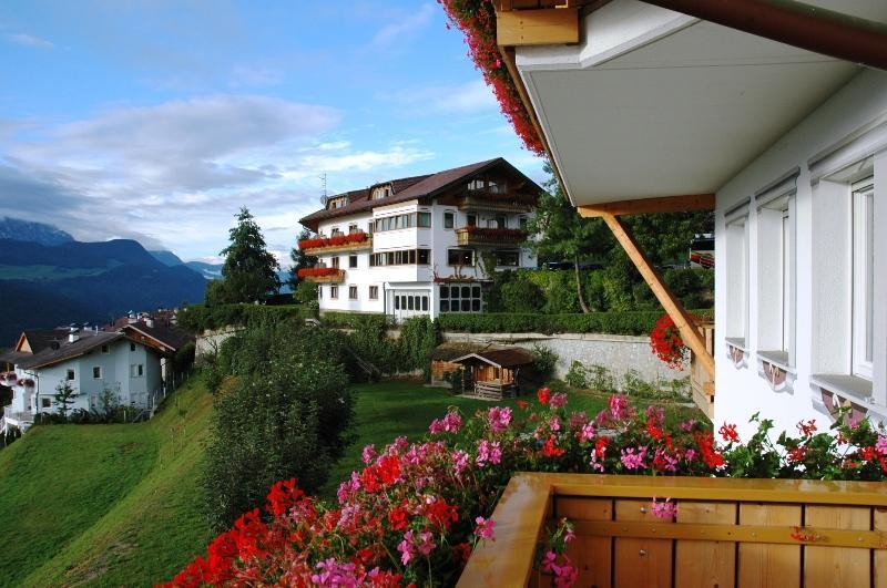 Hotel & Residence Egger Villandro Esterno foto